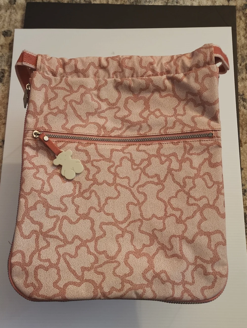 Tous Kaos New Colores Pink Patterned Backpack with Bear Charm. EUC. 33×38×6